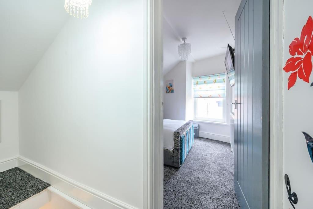 -16Pt- For Your Relaxed & Cosy Stay & Free Parking Leeds  Esterno foto